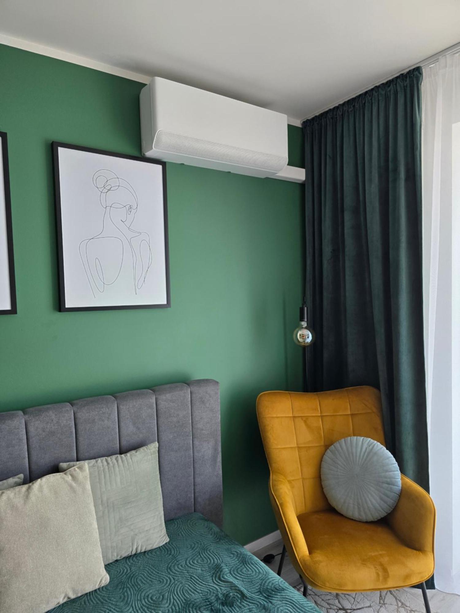 M&M1 Studio Apartment Near Center With Free Parking - Ac Kosice Ngoại thất bức ảnh
